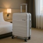 TraveLux Voyager V gurulós bőrönd szett